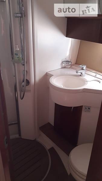 Моторна яхта Princess 42 2008 в Києві