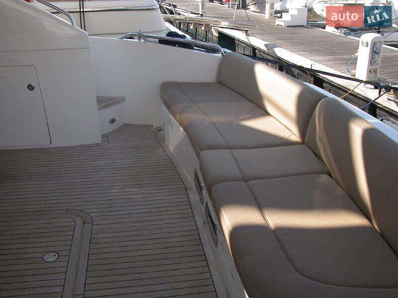 Моторная яхта Princess 54 2008 в Киеве
