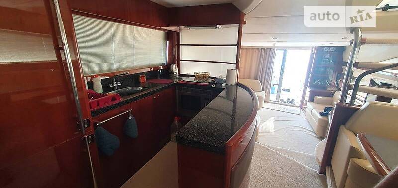 Моторная яхта Princess 67 2008 в Киеве