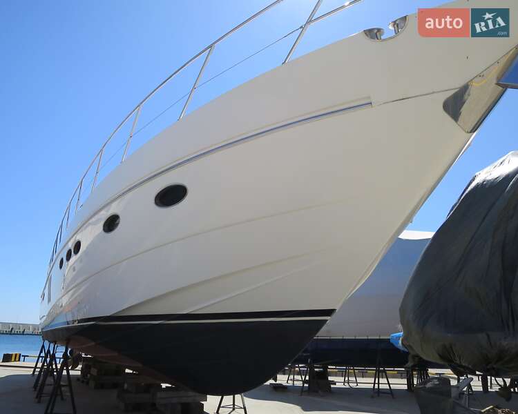 Моторная яхта Princess V65 2008 в Одессе