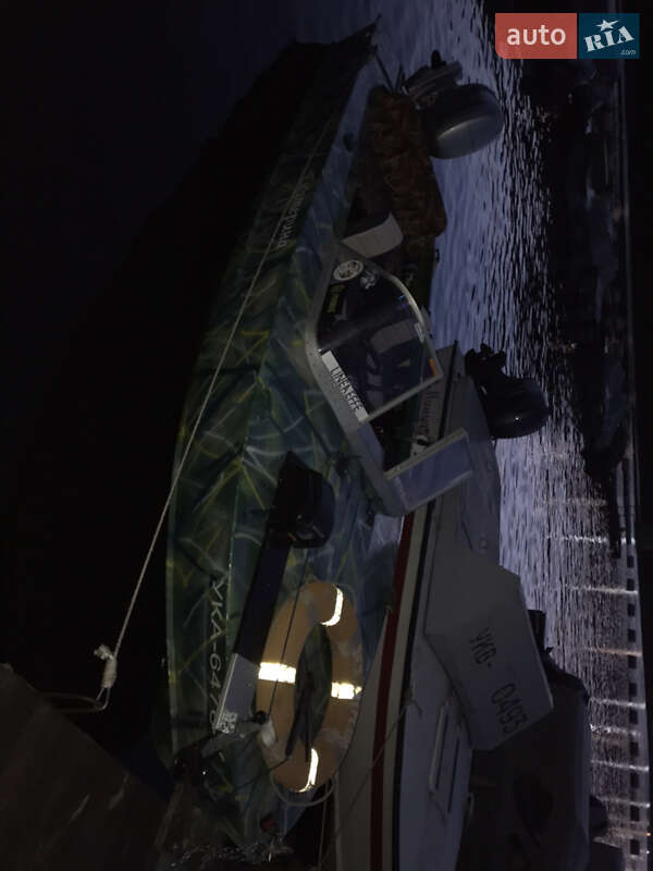 Катер Прогресс 2 1987 в Киеве