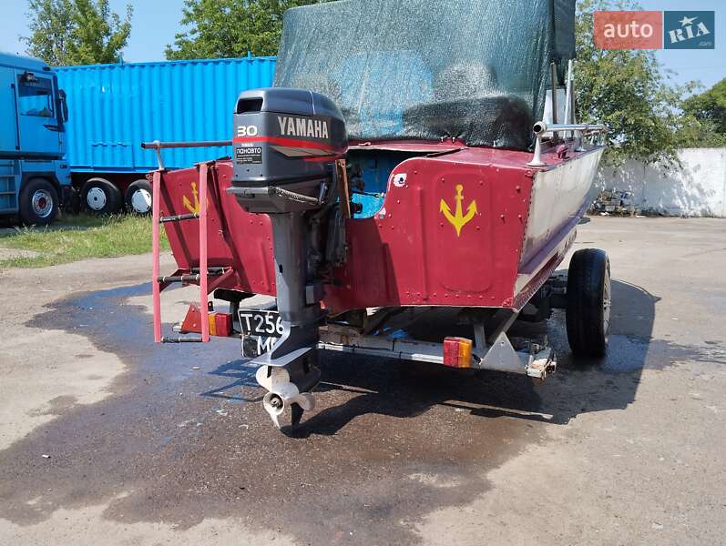 Катер Прогресс 2 2000 в Гайвороні