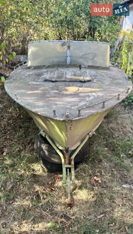 Лодка Прогресс 2 1980 в Киеве фото Лодка Прогресс 2 1980 в Киеве