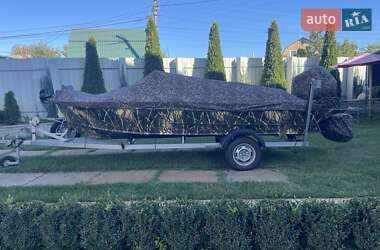 Лодка Прогресс 2 1986 в Броварах