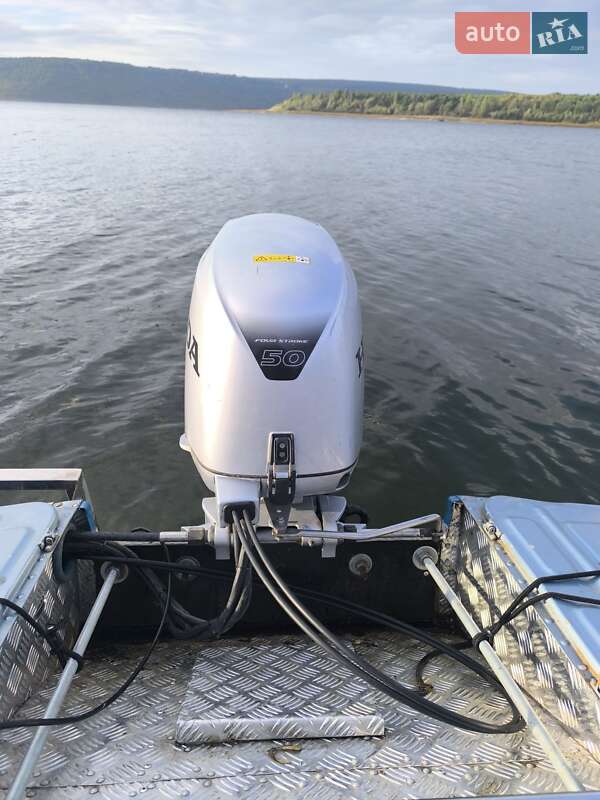 Човен Прогресс 2М 1990 в Вінниці