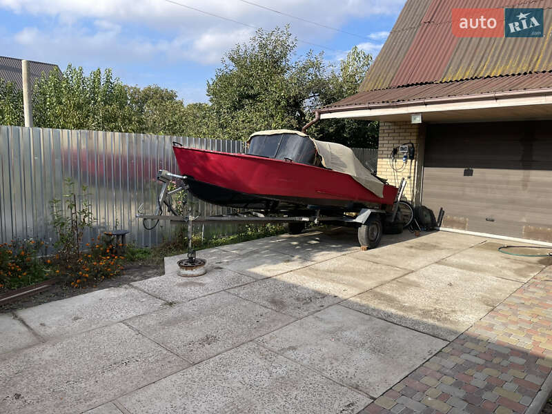 Човен Прогресс 2М 1988 в Боярці фото Човен Прогресс 2М 1988 в Боярці