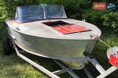 Катер Прогресс 2М 2000 в Шостці