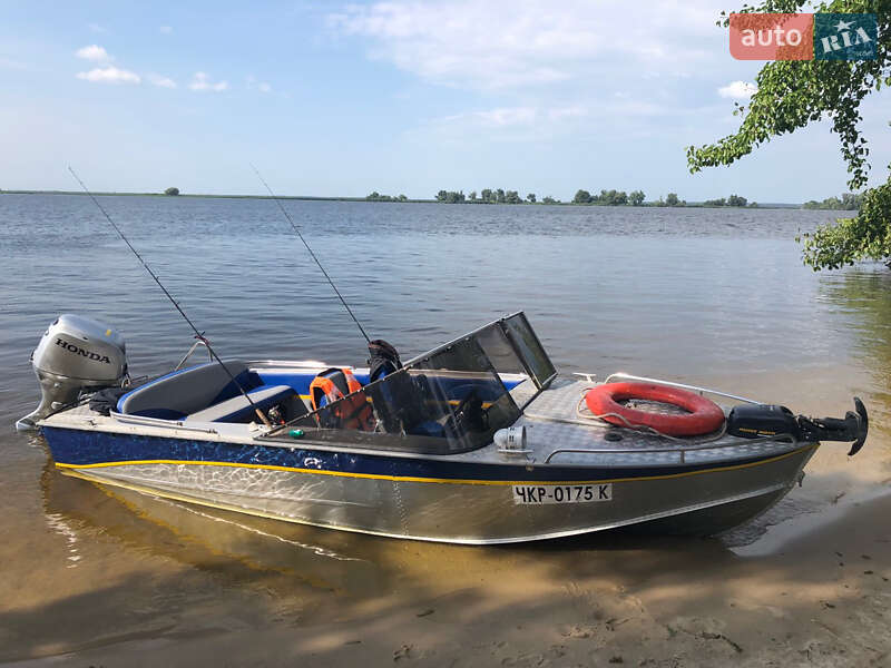 Катер Прогресс 4 1980 в Черкассах фото 4 Катер Прогресс 4 1980 в Черкассах