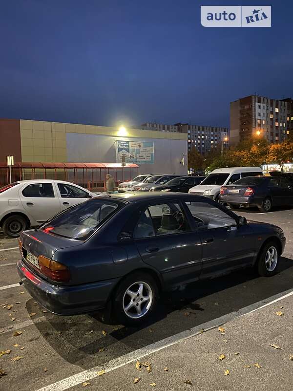 Седан Proton 413 1995 в Львові