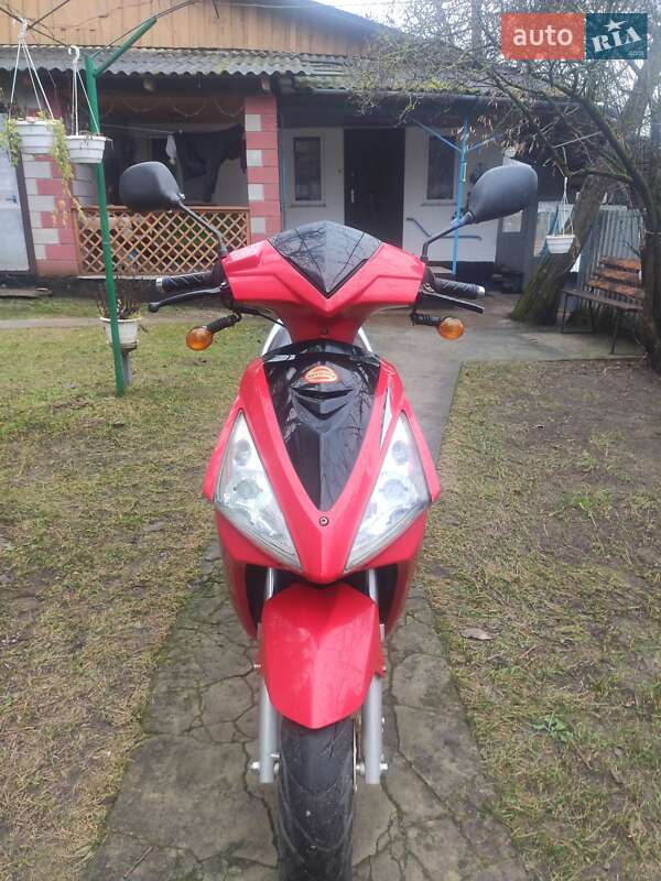 Скутер Qingqi Arrow 2012 в Сарнах