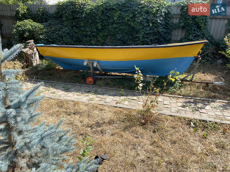 Човен Радуга 51 2001 в Харкові фото 3 Човен Радуга 51 2001 в Харкові
