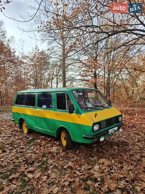 Минивэн РАФ 2203 1986 в Киеве фото Минивэн РАФ 2203 1986 в Киеве
