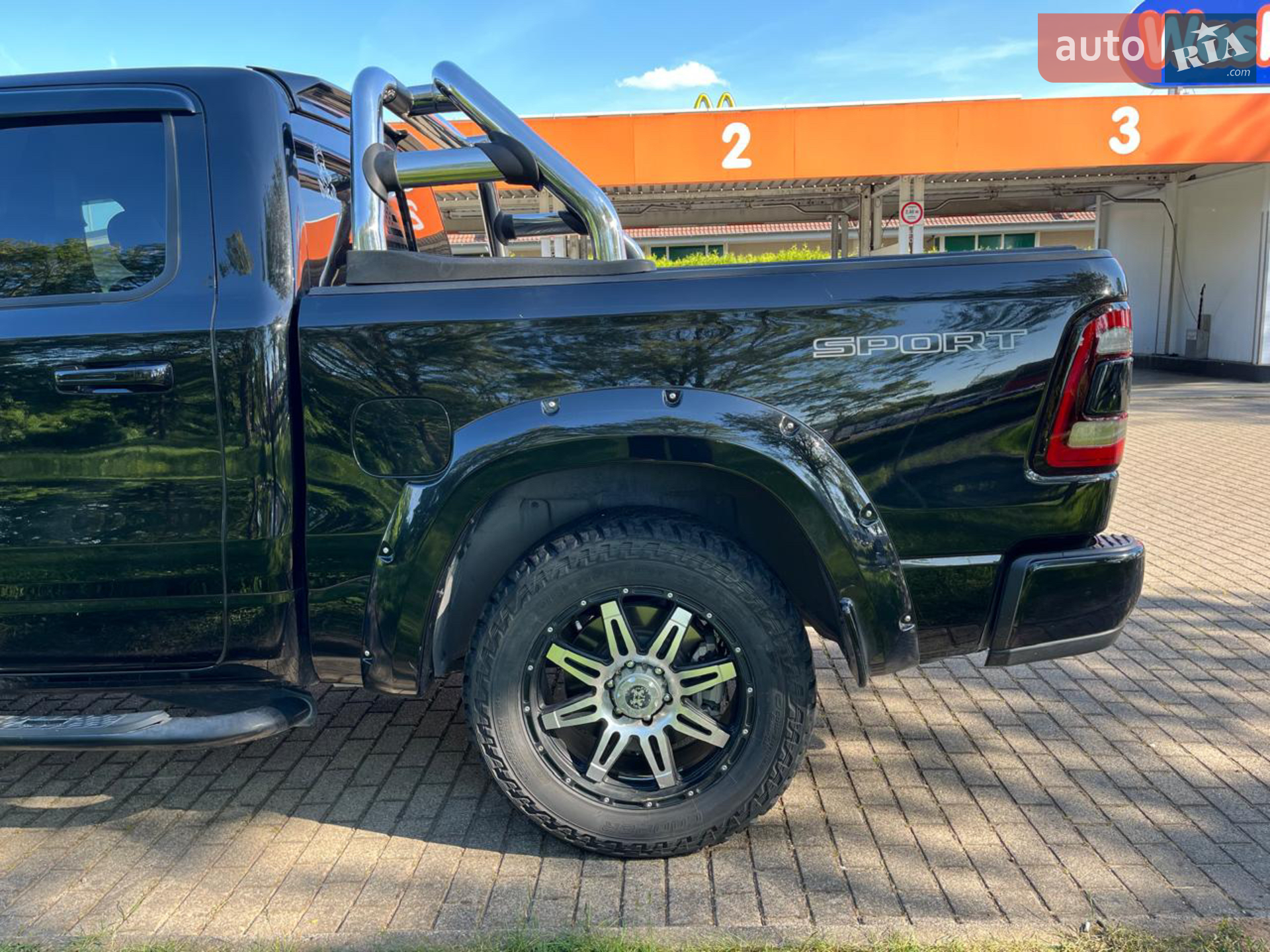 2019 RAM 1500 - мініатюра 3
