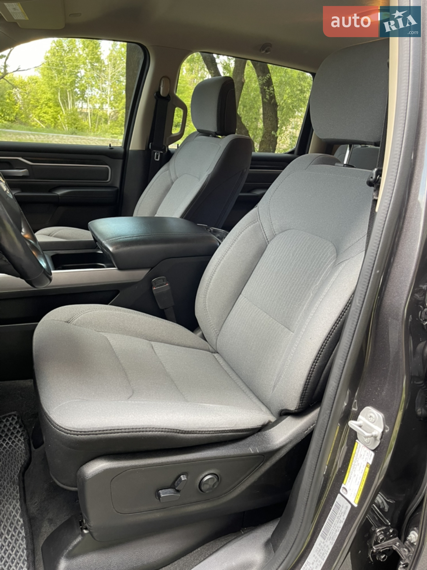 2019 RAM 1500 - мініатюра 42