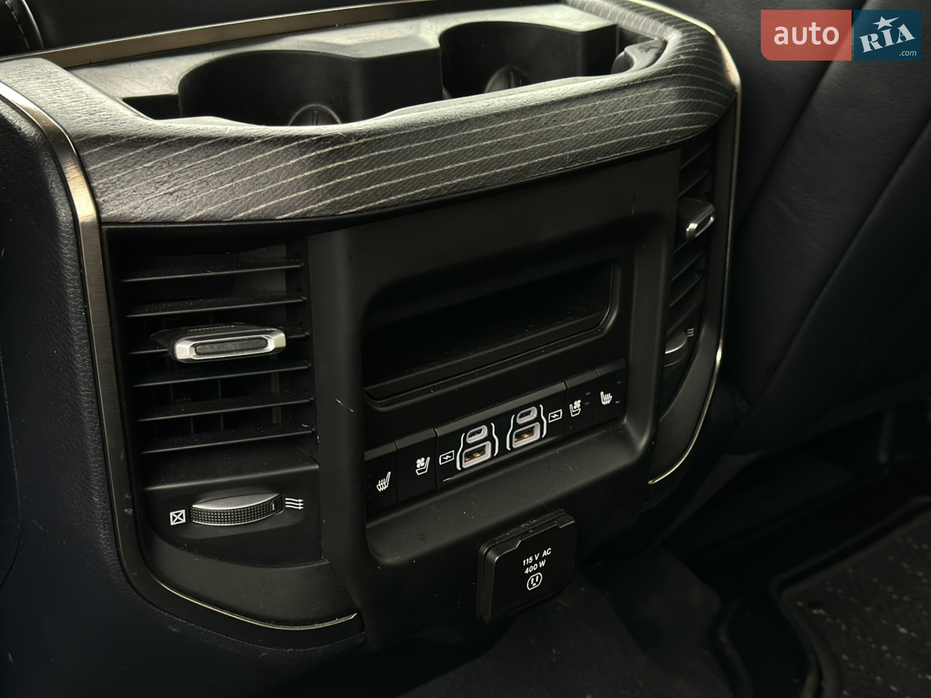 2021 RAM 1500 - мініатюра 31