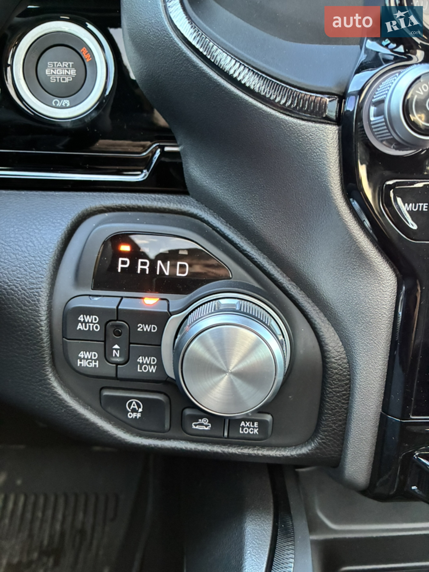 2024 RAM 1500 - мініатюра 24