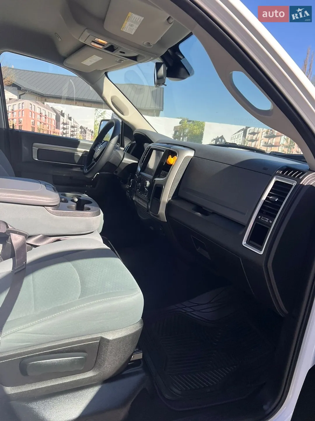 2019 RAM 1500 - мініатюра 31