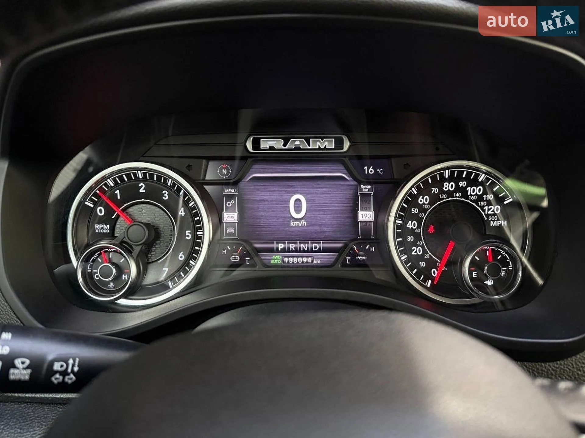 2019 RAM 1500 - мініатюра 18