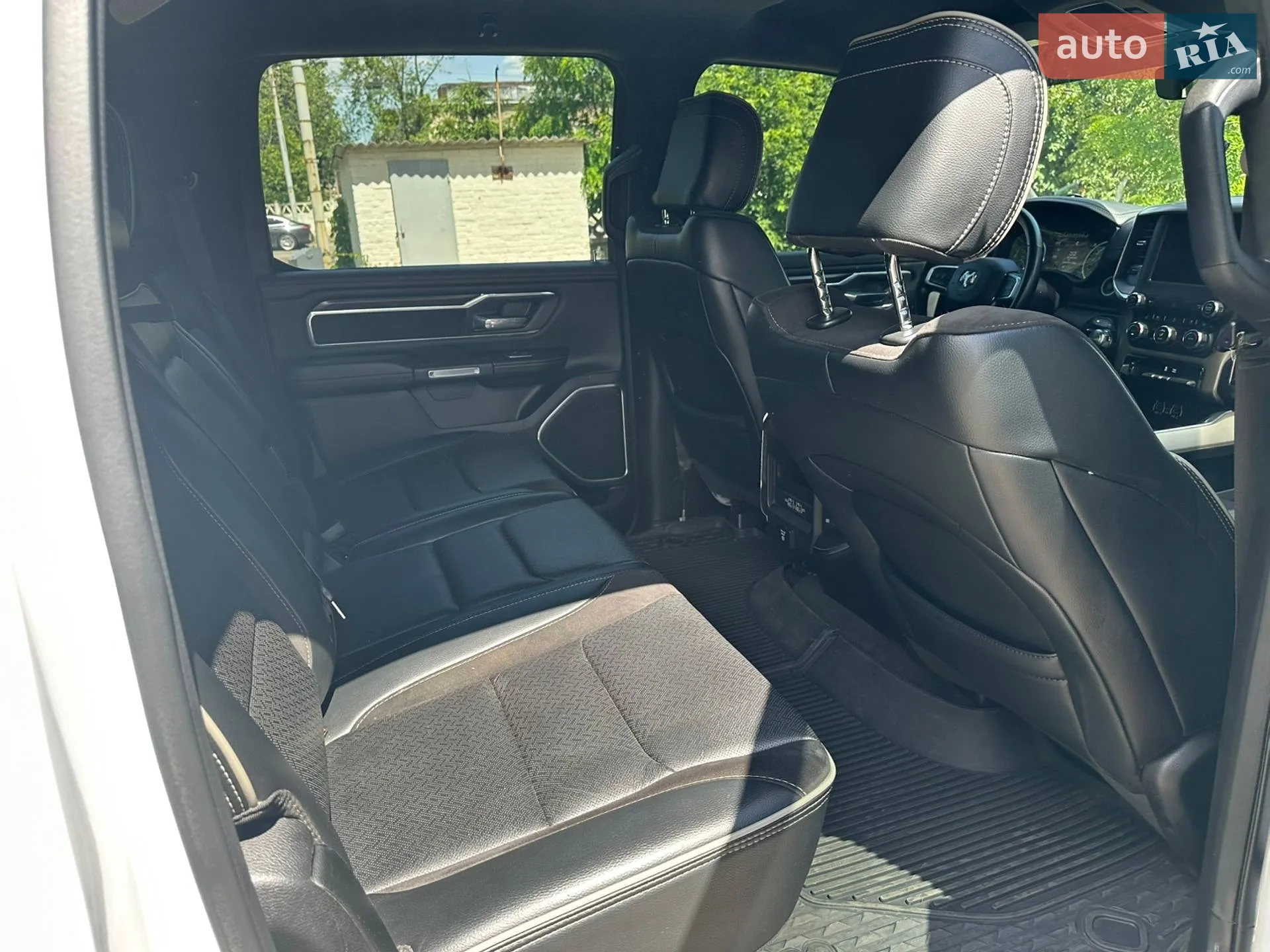 2021 RAM 1500 - мініатюра 21