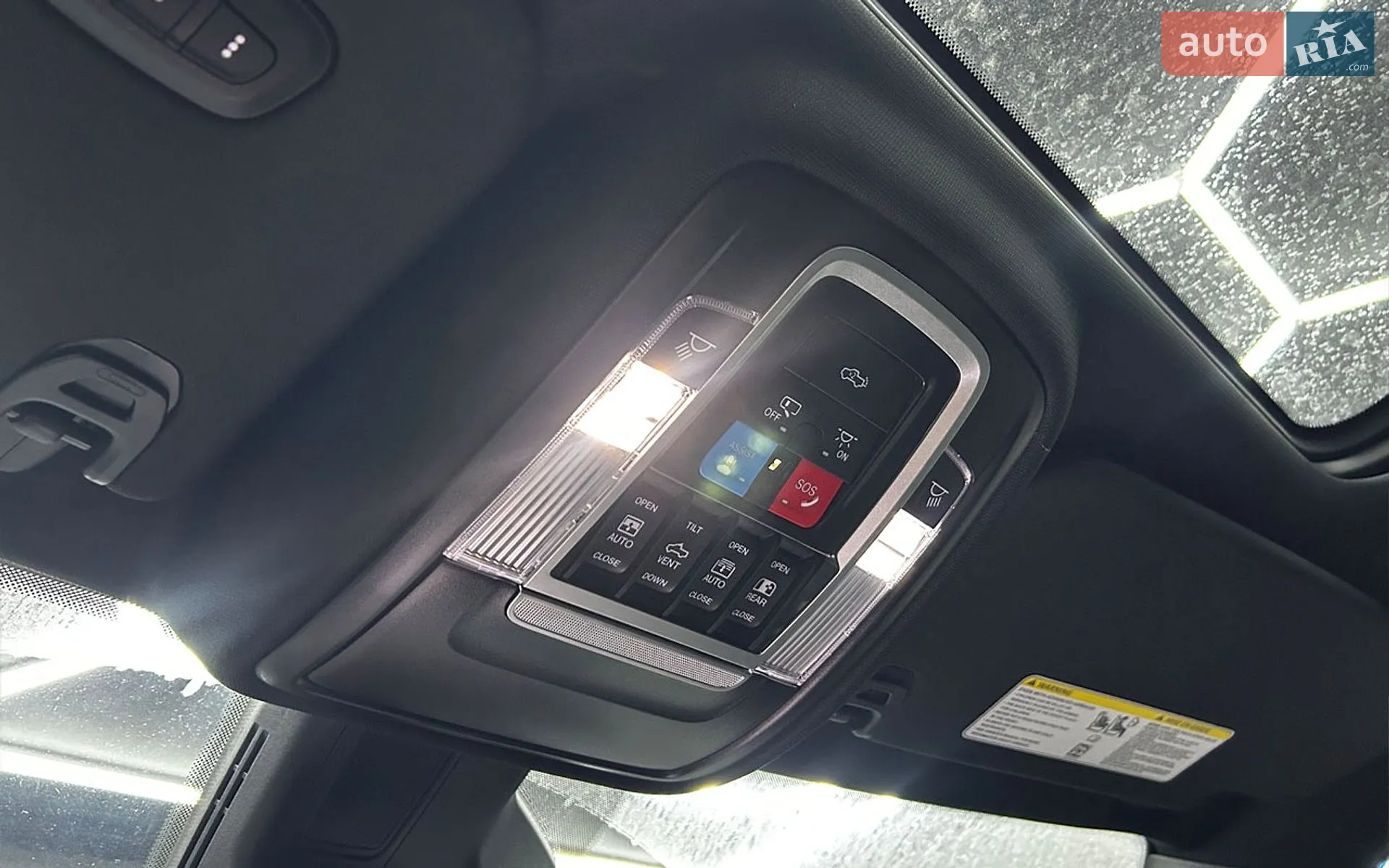 2024 RAM 1500 - мініатюра 24