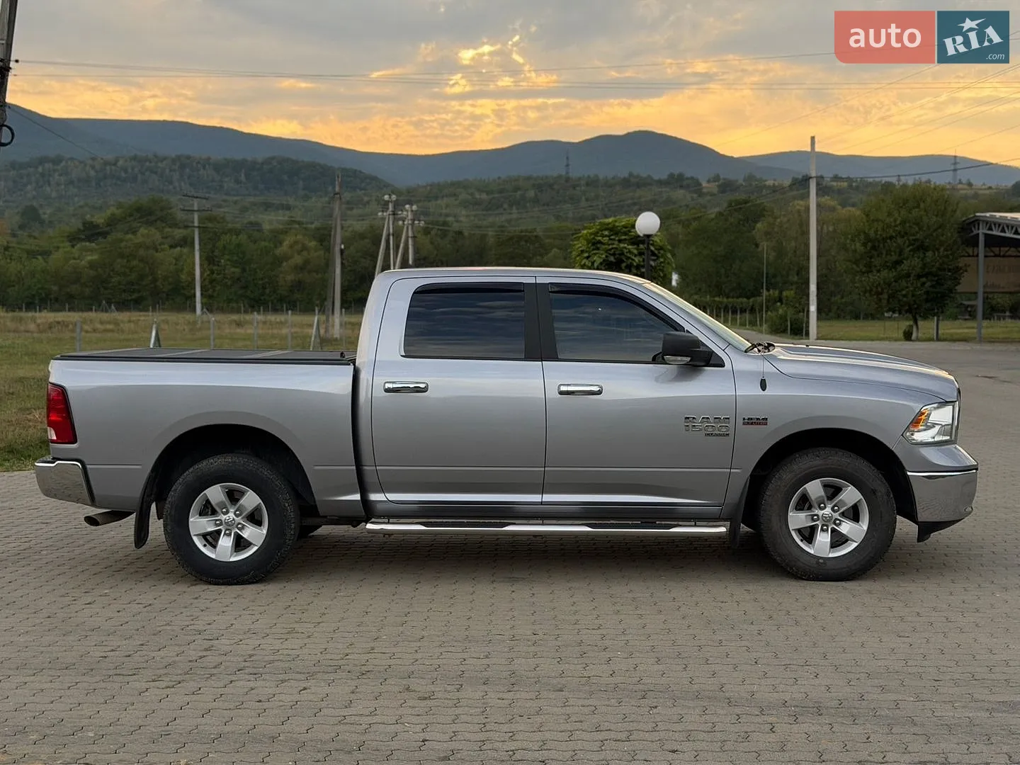 2019 RAM 1500 - мініатюра 10