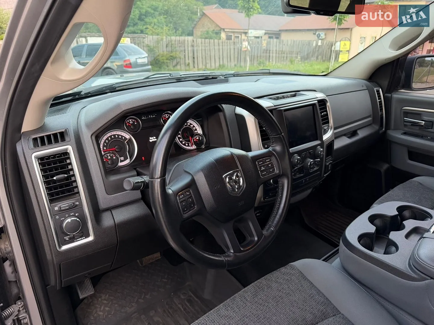2019 RAM 1500 - мініатюра 32