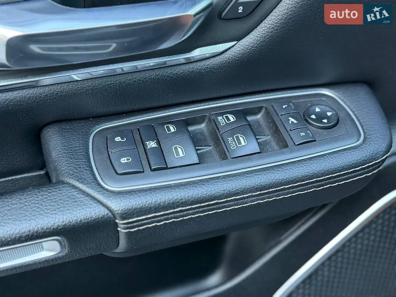 2021 RAM 1500 - мініатюра 14