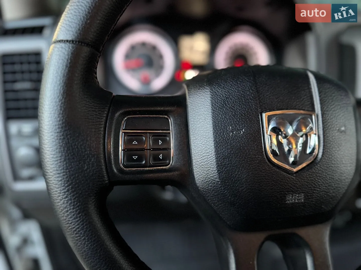 2019 RAM 1500 - мініатюра 38