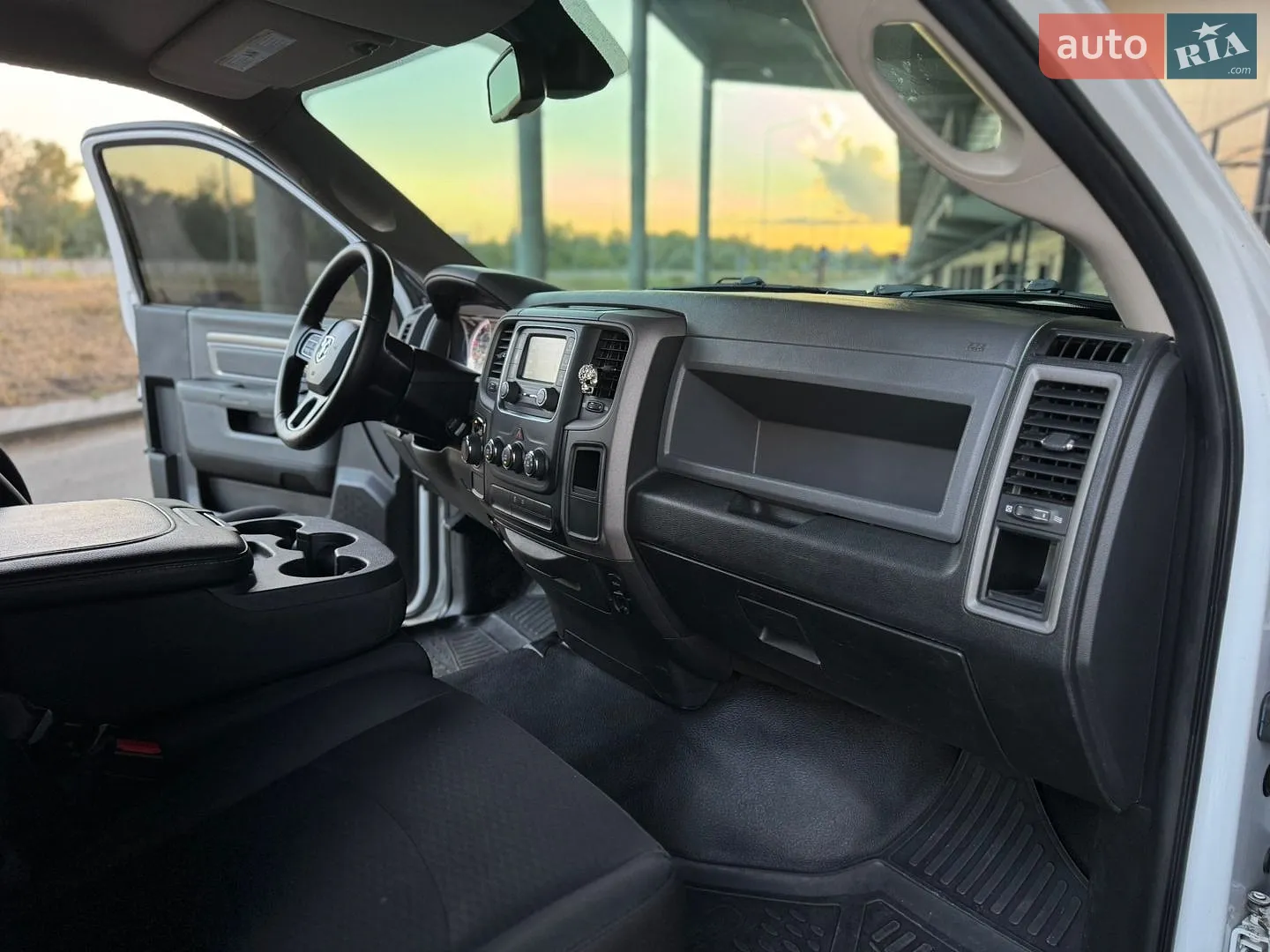 2019 RAM 1500 - мініатюра 52