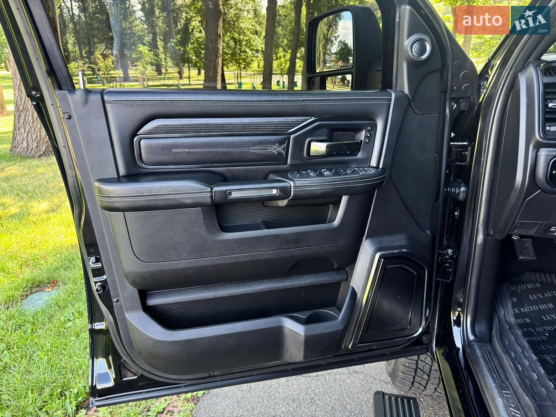 2024 RAM 2500 - мініатюра 186