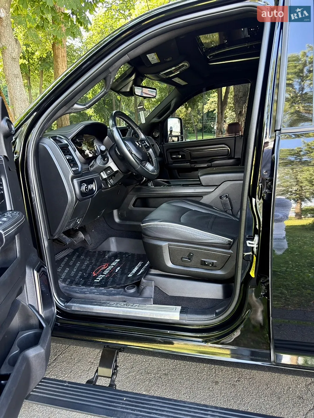 2024 RAM 2500 - мініатюра 188