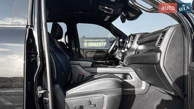 Пикап Ram 3500 2023 в Ровно