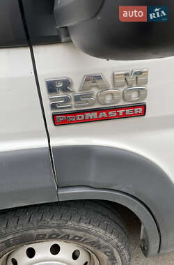 Грузовой фургон Ram Promaster 2017 в 