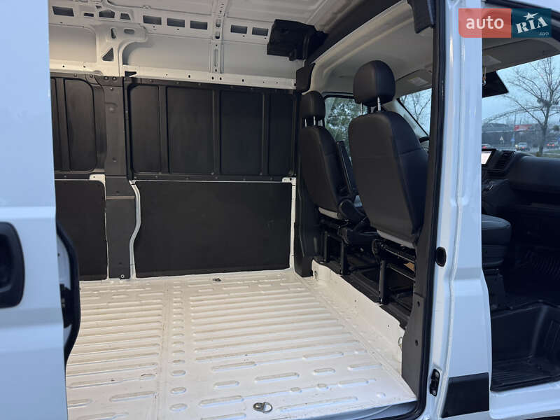Грузовой фургон Ram Promaster 2024 в Киеве фото 15 Грузовой фургон Ram Promaster 2024 в Киеве