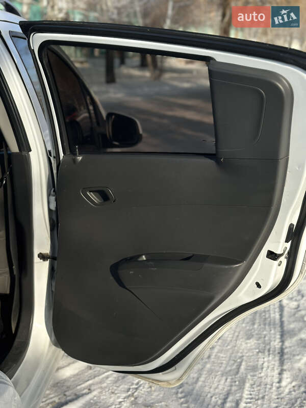 Хэтчбек Ravon R2 2017 в Киеве