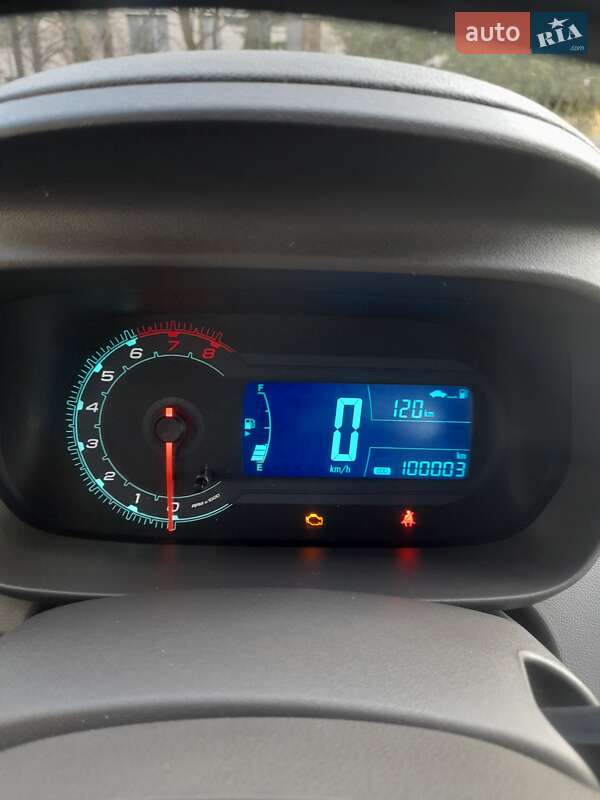 Седан Ravon R4 2017 в Тернополе