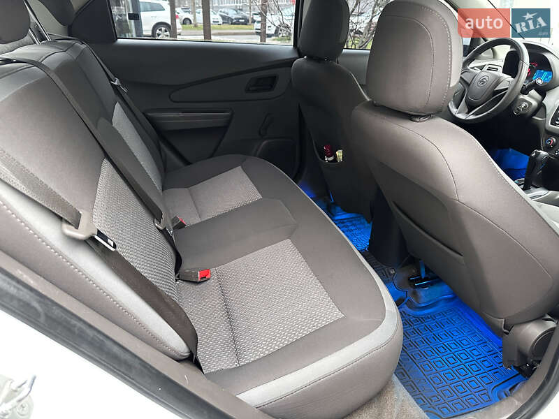 Седан Ravon R4 2017 в Киеве фото 25 Седан Ravon R4 2017 в Киеве