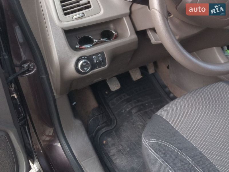 Седан Ravon R4 2017 в Новгородке