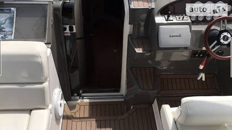 Моторная яхта Regal 3360 2009 в Днепре фото 11 Моторная яхта Regal 3360 2009 в Днепре