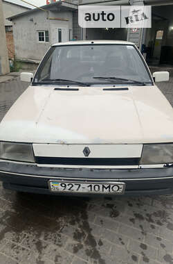 Хэтчбек Renault 11 1987 в Черновцах