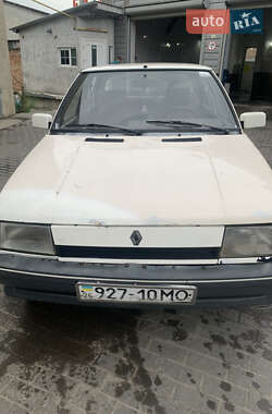 Хэтчбек Renault 11 1987 в Черновцах