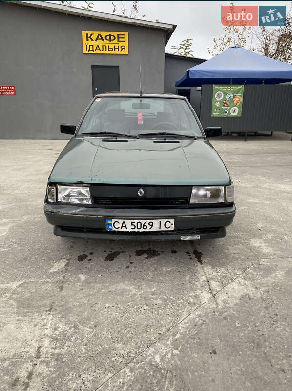 Хетчбек Renault 11 1987 в Каневі