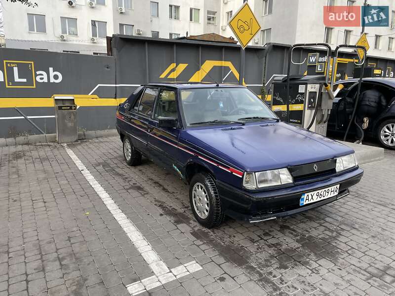 Хэтчбек Renault 11 1988 в Харькове