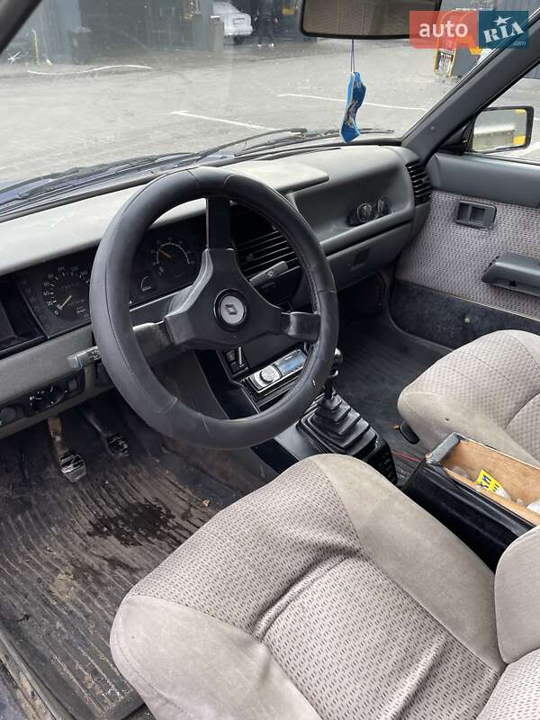 Хэтчбек Renault 11 1988 в Харькове
