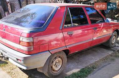 Хэтчбек Renault 11 1987 в Полтаве