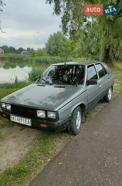 Хэтчбек Renault 11 1988 в 