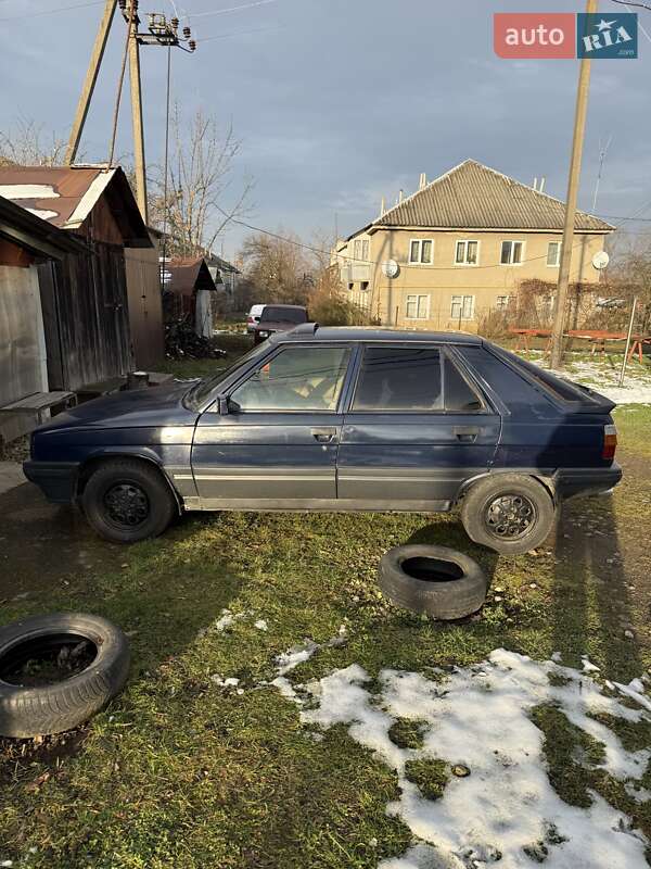 Хетчбек Renault 11 1986 в Рожнятові