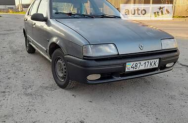 Хэтчбек Renault 19 Chamade 1989 в Костополе