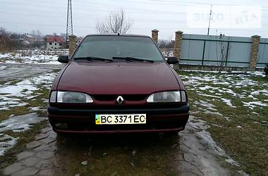 Лифтбек Renault 19 1992 в Львове