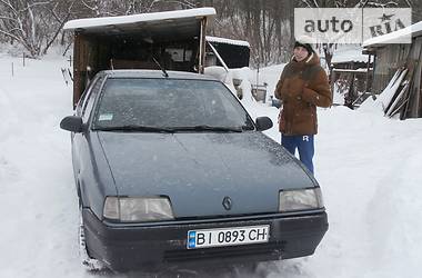 Седан Renault 19 1990 в Шишаки